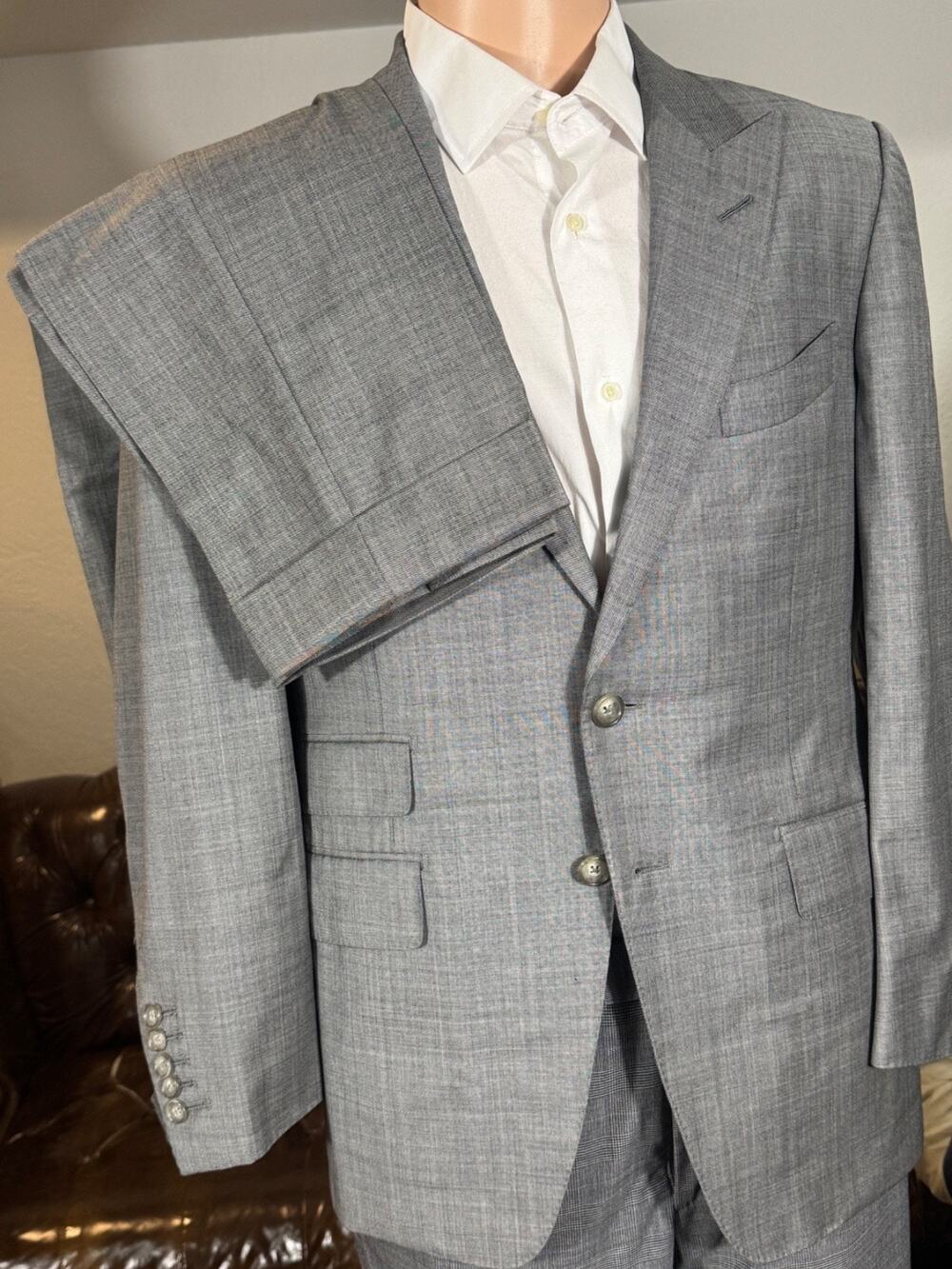 Tom Ford Gray Wool Peak Lapel Suit 50C 40S 36x29 Trousers